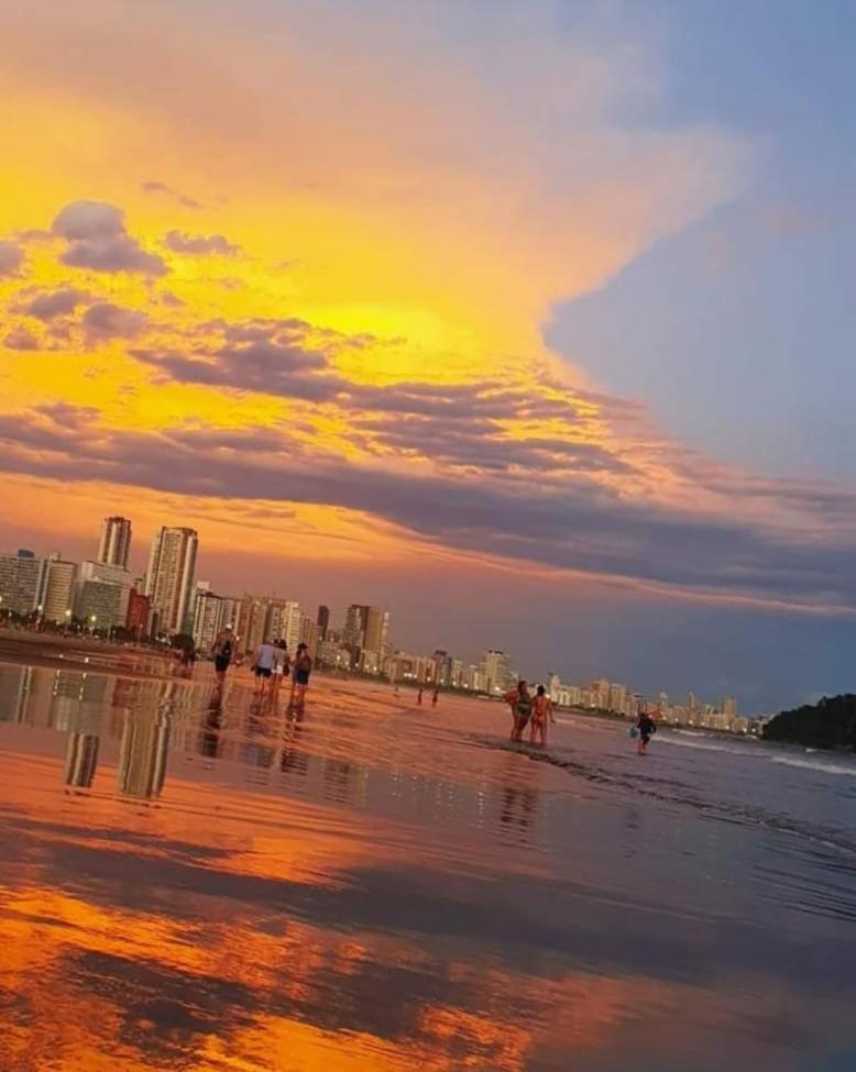 Apto 1 Quadra Da Praia Pitangueiras 瓜鲁雅 外观 照片